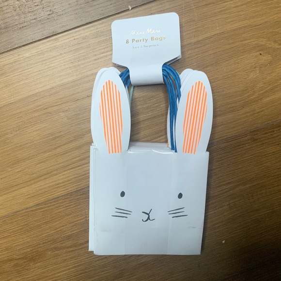 Meri Meri  Bunny Gift Bags with Cute Rabbit Design - Picture 1 of 5